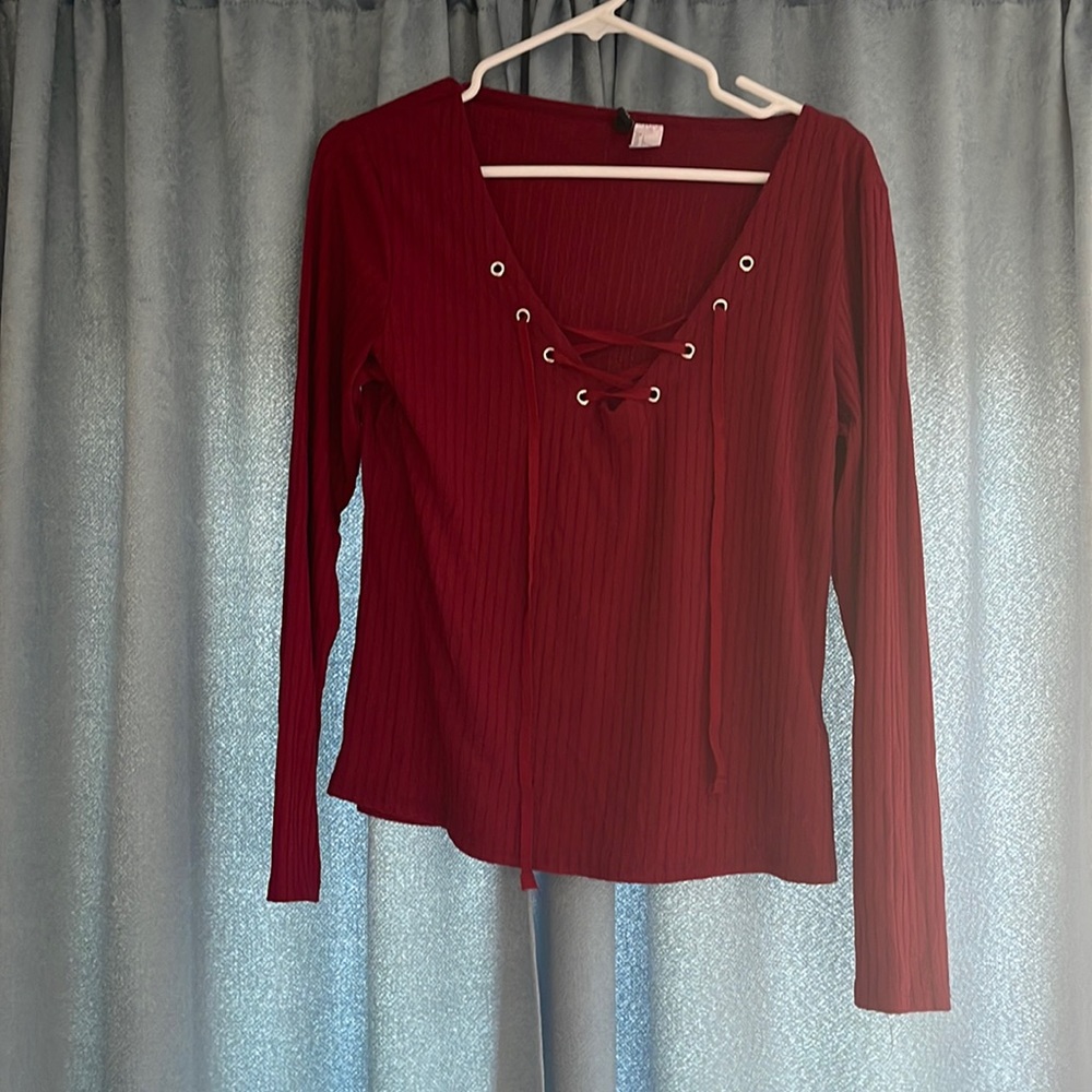 2/$12🎉Divided by H&M Long Sleeve Laced Up V-Neck